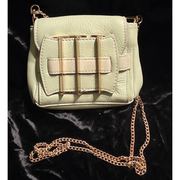 Kelsi Dagger Small Mini Green Leather Wallet Crossbody Chain Strap Purse - Picture 1 of 7